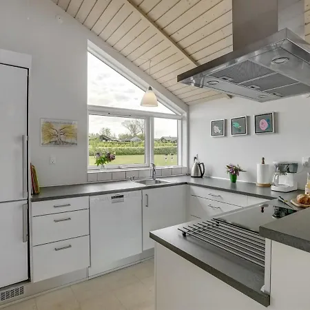 Nuutti - 300m From The Sea By Interhome *