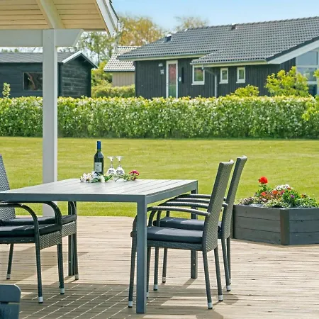 Nuutti - 300m From The Sea By Interhome
